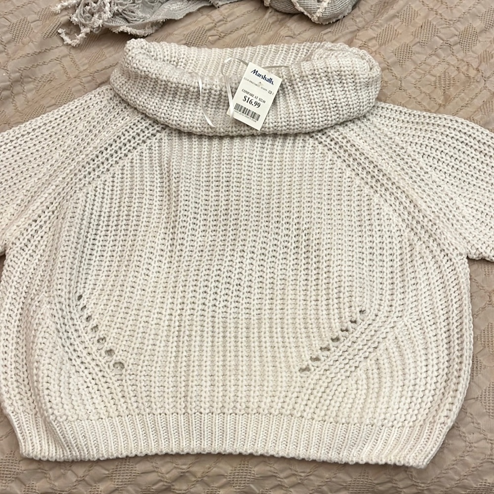 White turtleneck fall shirt. Never been worn new with tag.
